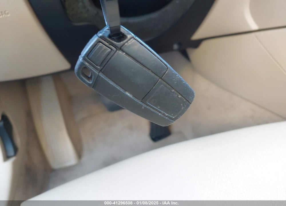 2013 BMW X1 SDRIVE28I VIN: WBAVM1C5XDVW43498