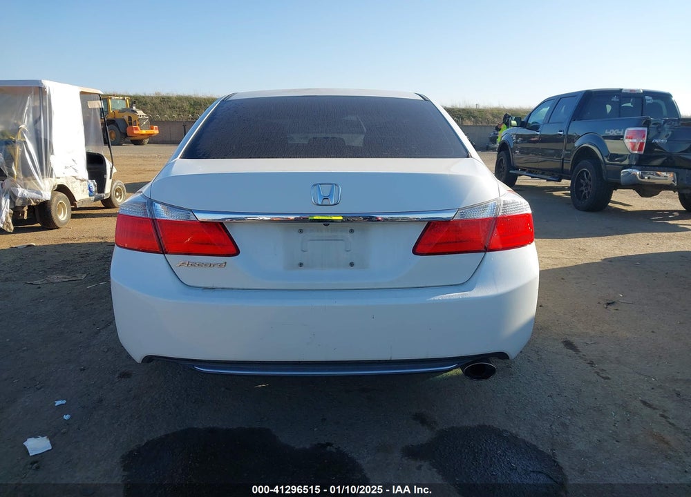 2013 HONDA ACCORD LX VIN: 1HGCR2F32DA024608