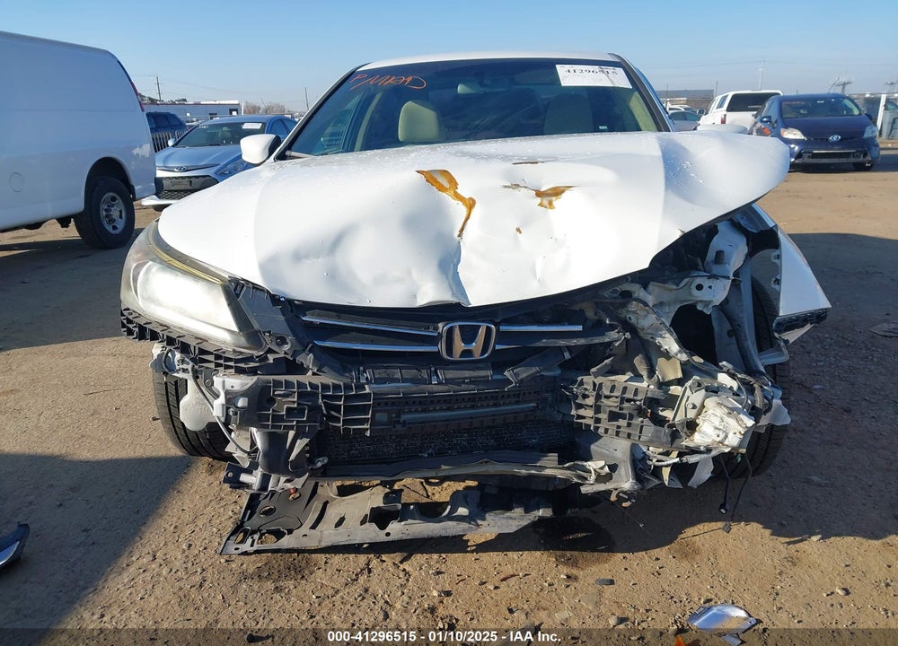 2013 HONDA ACCORD LX VIN: 1HGCR2F32DA024608