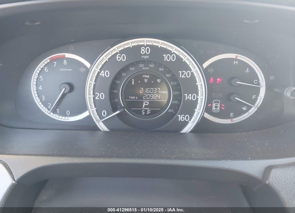 2013 HONDA ACCORD LX VIN: 1HGCR2F32DA024608