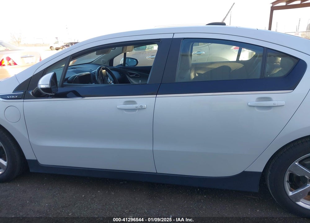 2015 CHEVROLET VOLT VIN: 1G1RD6E46FU120048