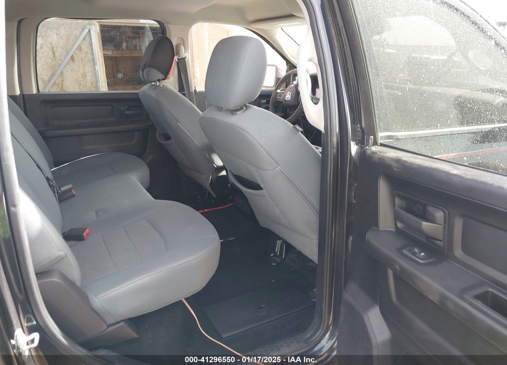 2013 RAM 1500 VIN: 1C6RR6KT3DS558370