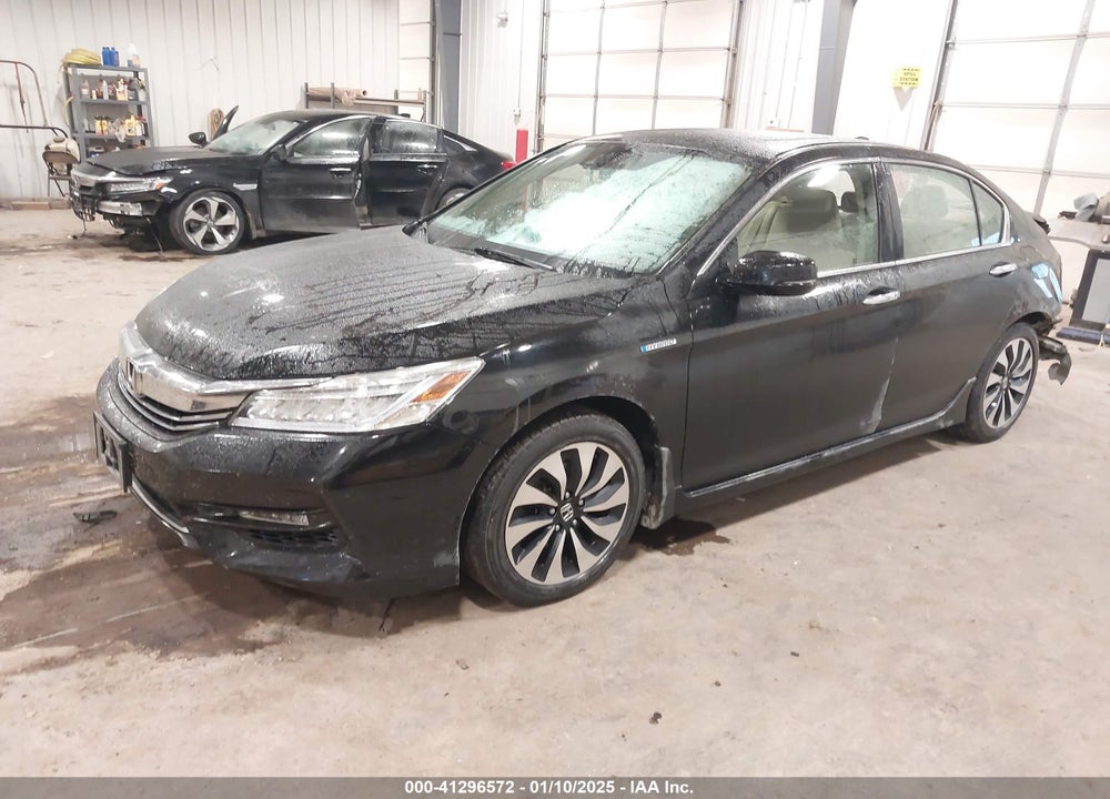 2017 HONDA ACCORD VIN: JHMCR6F78HC004459