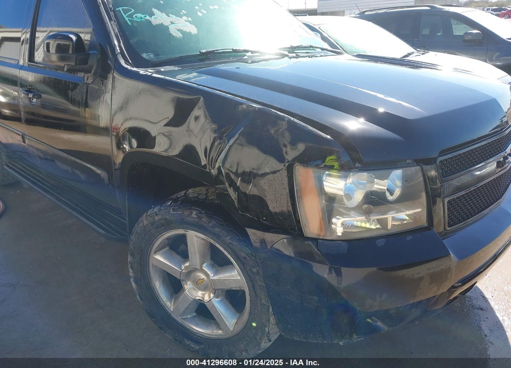 2007 CHEVROLET SUBURBAN 1500 LT VIN: 1GNFK16357R197353