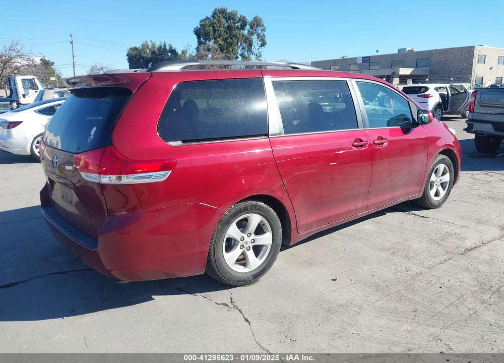 2013 TOYOTA SIENNA LE V6 8 PASSENGER VIN: 5TDKK3DC9DS311406