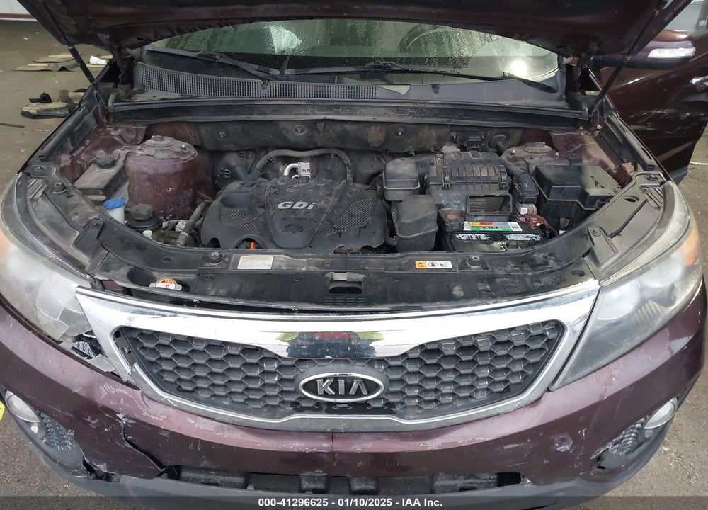 2013 KIA SORENTO LX VIN: 5XYKT3A6XDG384793
