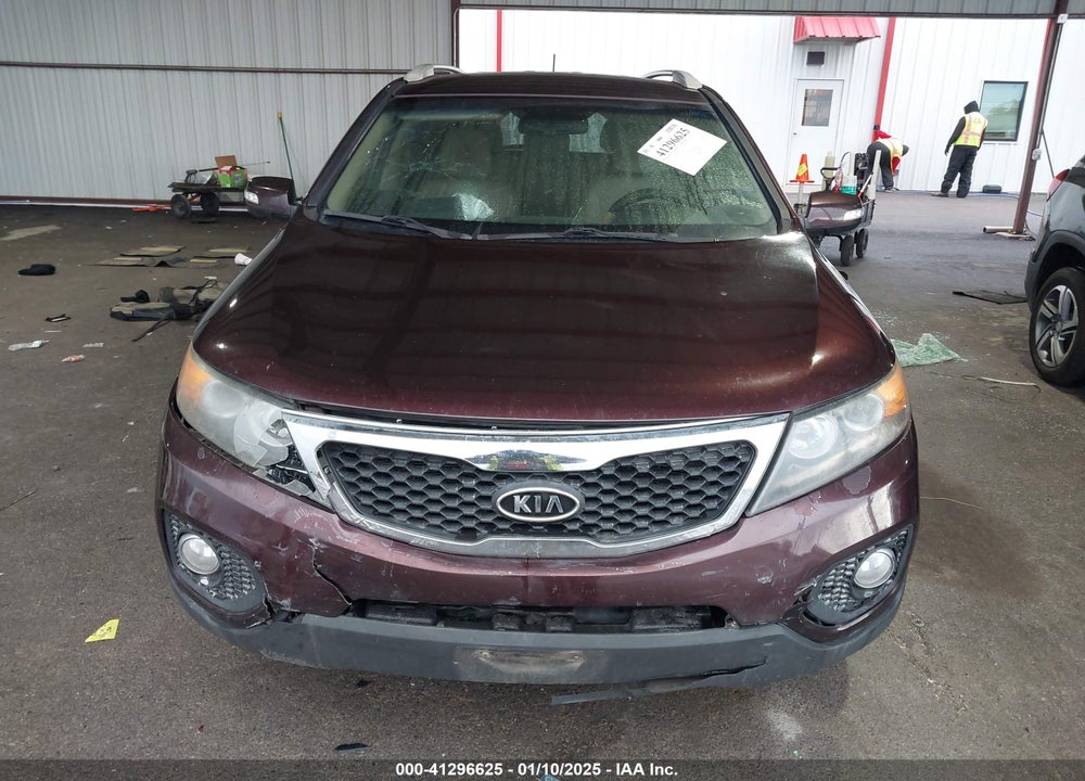 2013 KIA SORENTO LX VIN: 5XYKT3A6XDG384793