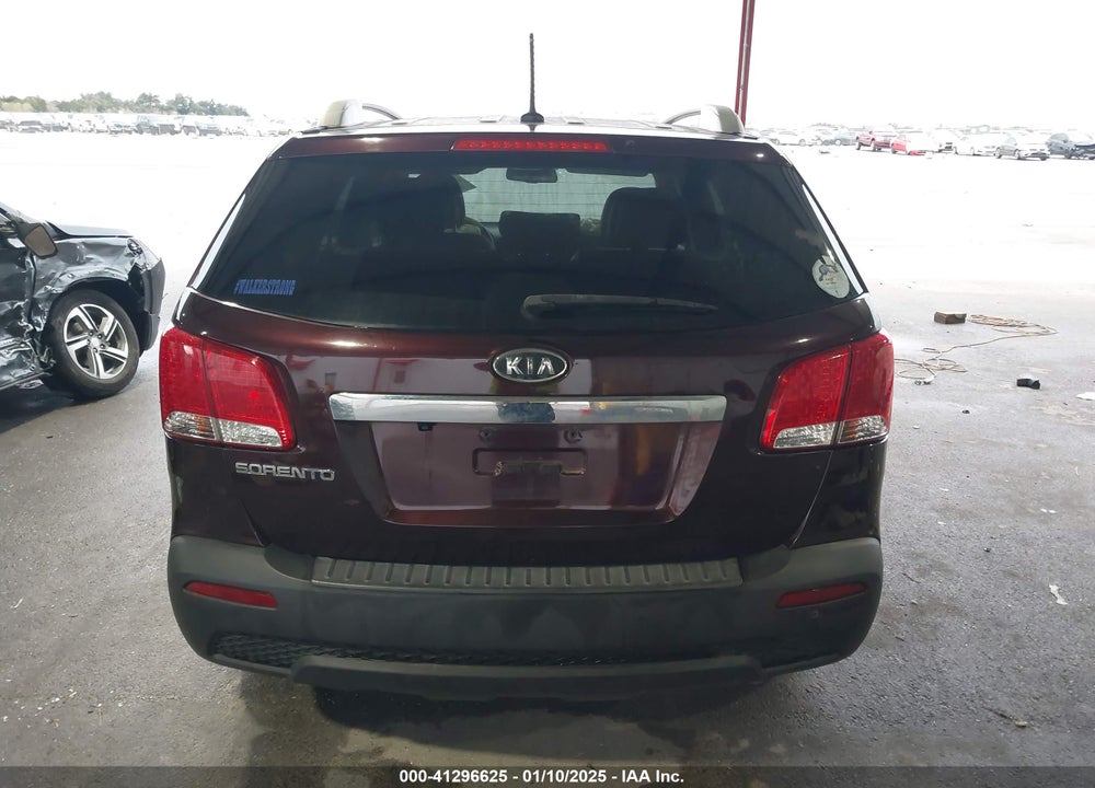2013 KIA SORENTO LX VIN: 5XYKT3A6XDG384793
