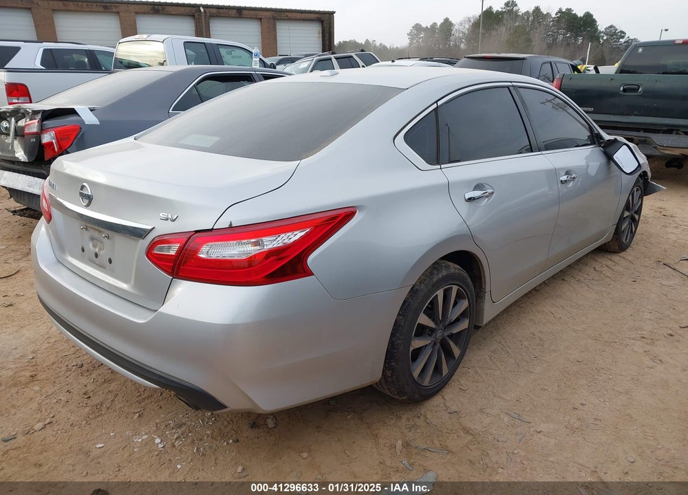 2017 NISSAN ALTIMA VIN: 1N4AL3APXHC211778