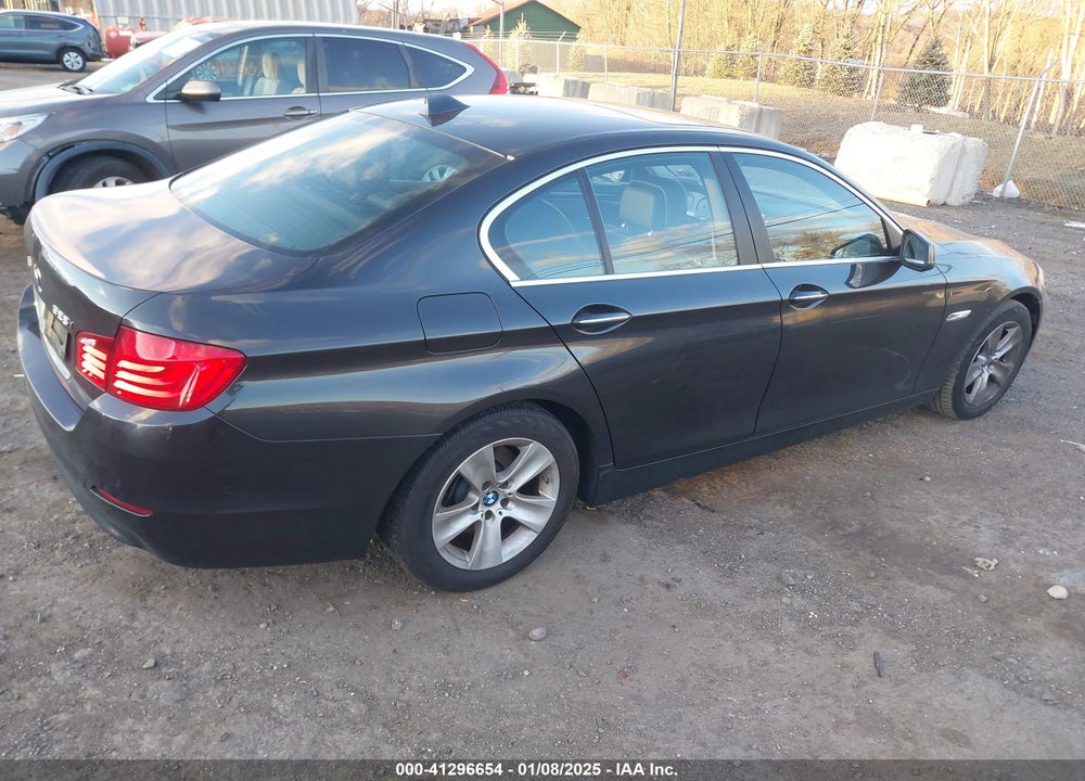 2013 BMW 528I XDRIVE VIN: WBAXH5C5XDDW14514