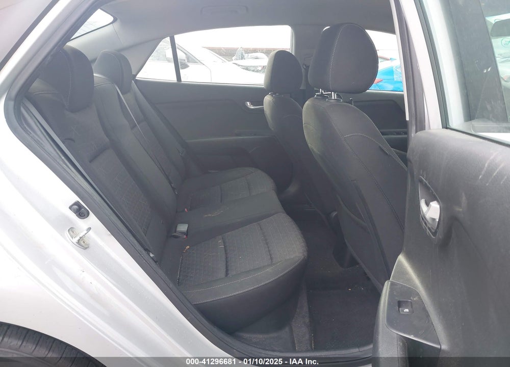 2019 KIA RIO VIN: 3KPA24AB2KE221079