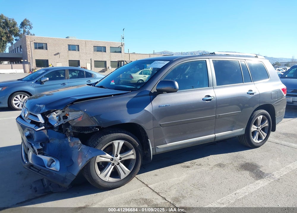 2013 TOYOTA HIGHLANDER LIMITED V6 VIN: 5TDYK3EH9DS105684