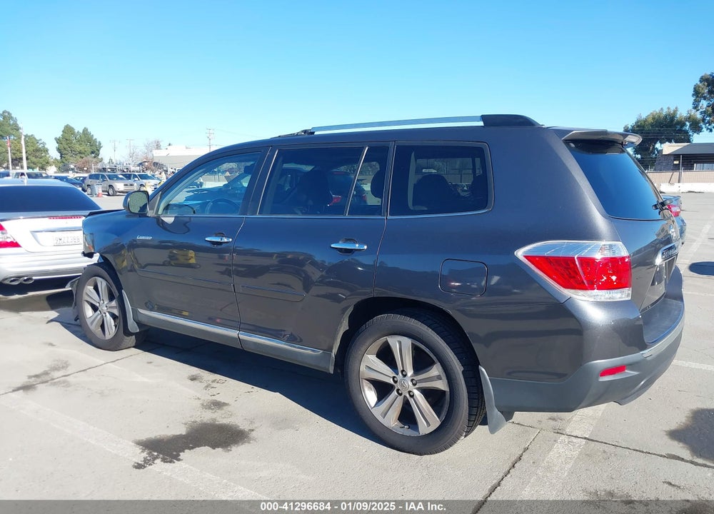2013 TOYOTA HIGHLANDER LIMITED V6 VIN: 5TDYK3EH9DS105684