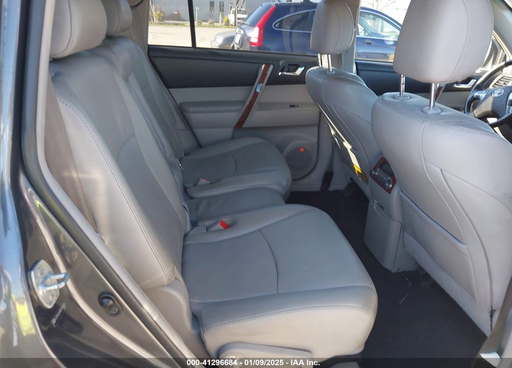 2013 TOYOTA HIGHLANDER LIMITED V6 VIN: 5TDYK3EH9DS105684