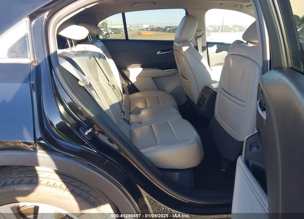 2019 CADILLAC XT4 PREMIUM LUXURY VIN: 1GYFZCR48KF101028
