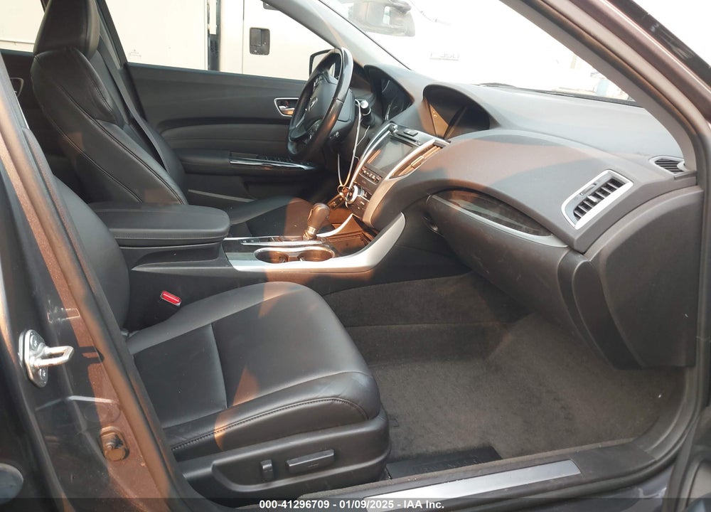 2018 ACURA TLX VIN: 19UUB1F39JA001714