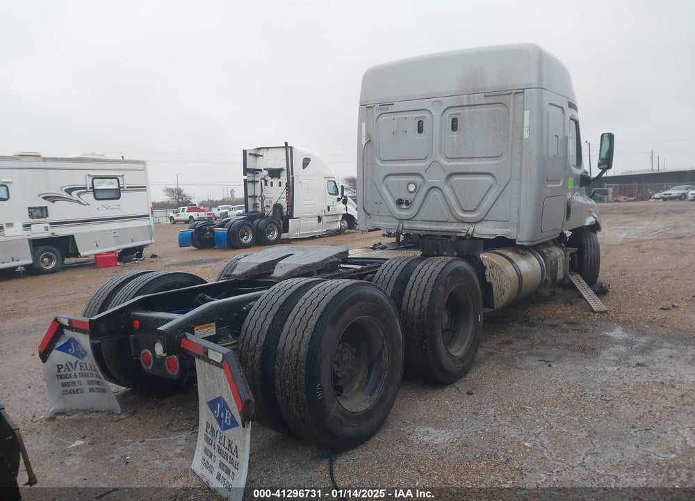 2018 FREIGHTLINER CASCADIA 113 VIN: 3AKJGHDV4JSJP4705