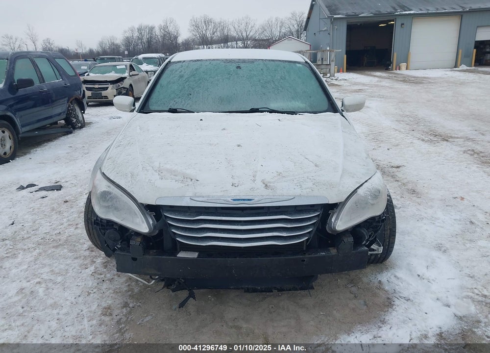 2013 CHRYSLER 200 VIN: 1C3CCBBG2DN583064