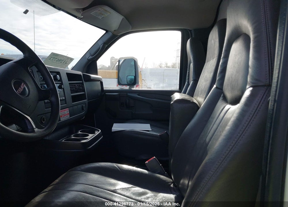 2008 GMC SAVANA G3500 VIN: 1GDJG31C581908424