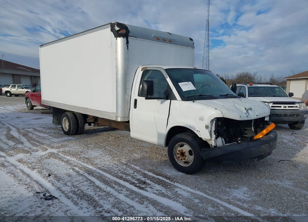 2008 GMC SAVANA G3500 VIN: 1GDJG31C581908424
