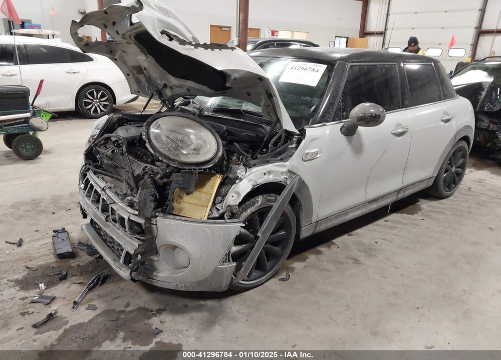 2015 MINI COOPER VIN: WMWXU3C56F2B66449