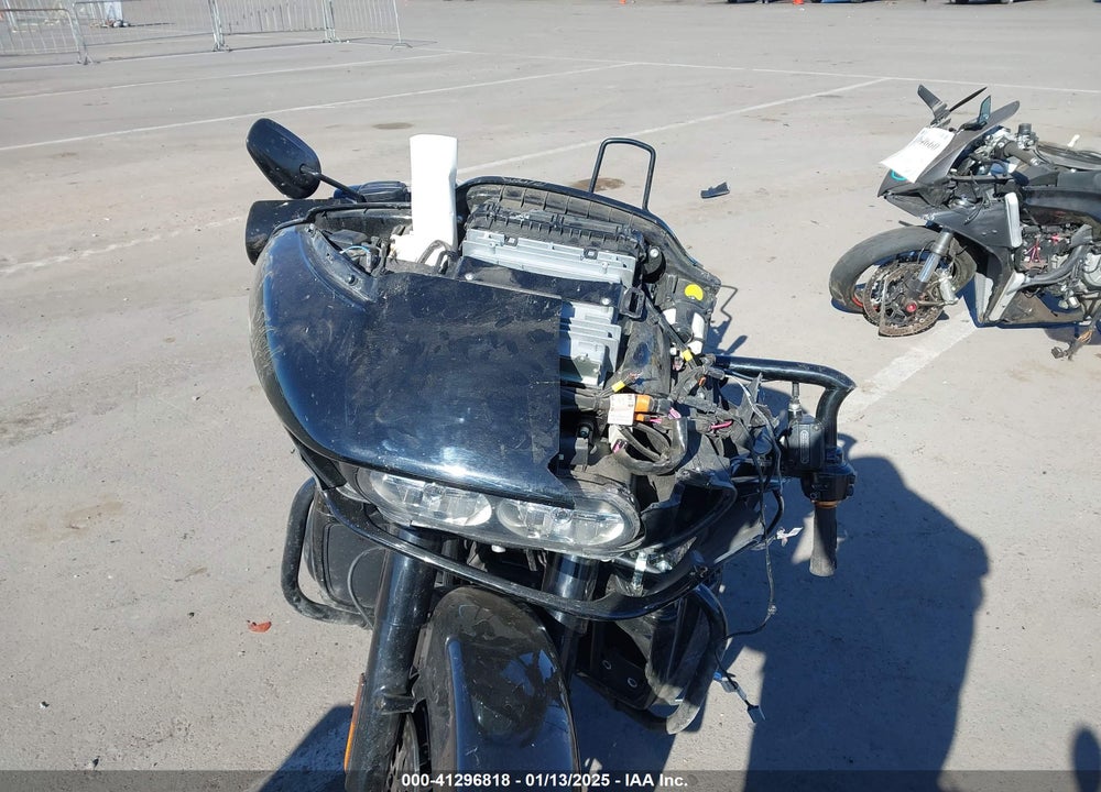 2019 HARLEY-DAVIDSON FLTRXS VIN: 1HD1KTP11KB607416