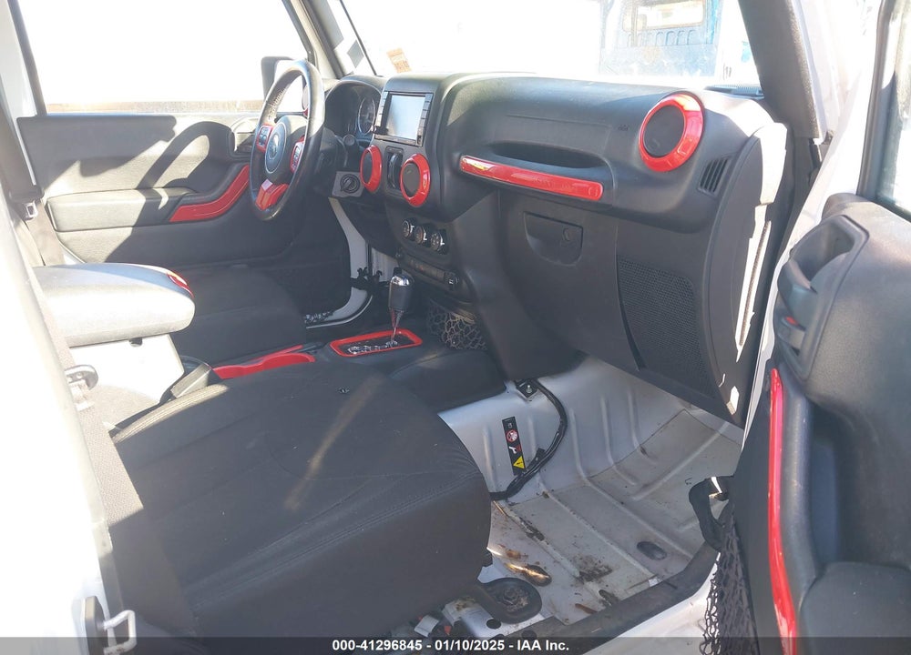 2017 JEEP WRANGLER UNLIMITED SPORT 4X4 VIN: 1C4BJWDG8HL548869