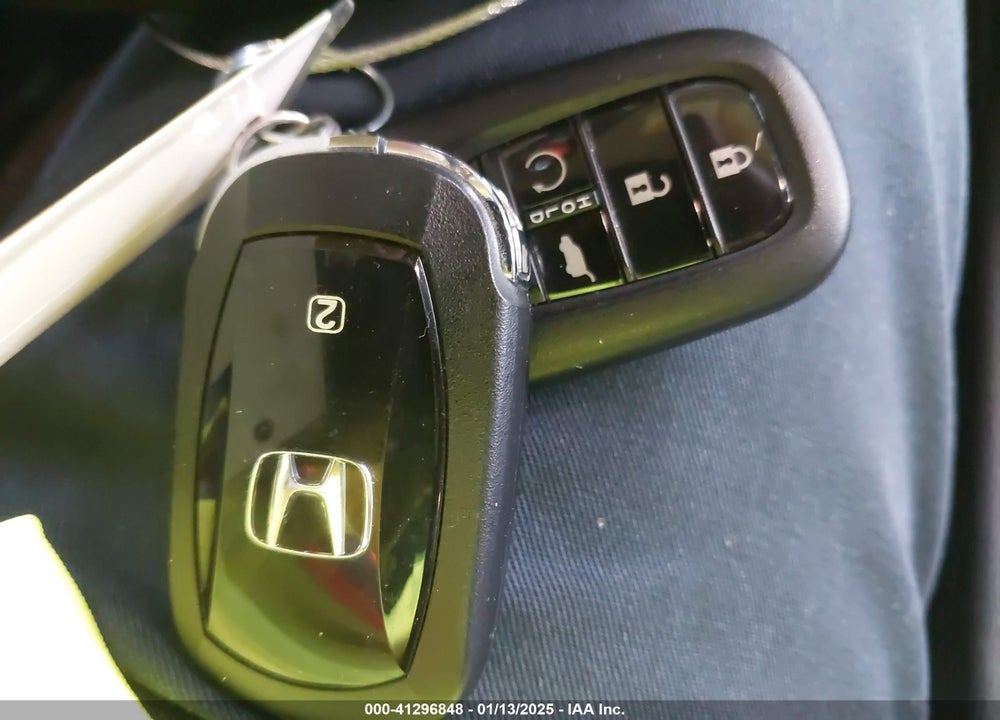 2025 HONDA PILOT ELITE VIN: 5FNYG1H82SB020687