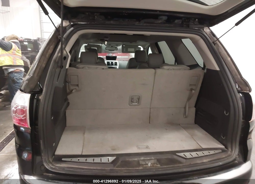 2008 GMC ACADIA SLT-1 VIN: 1GKEV23758J252798