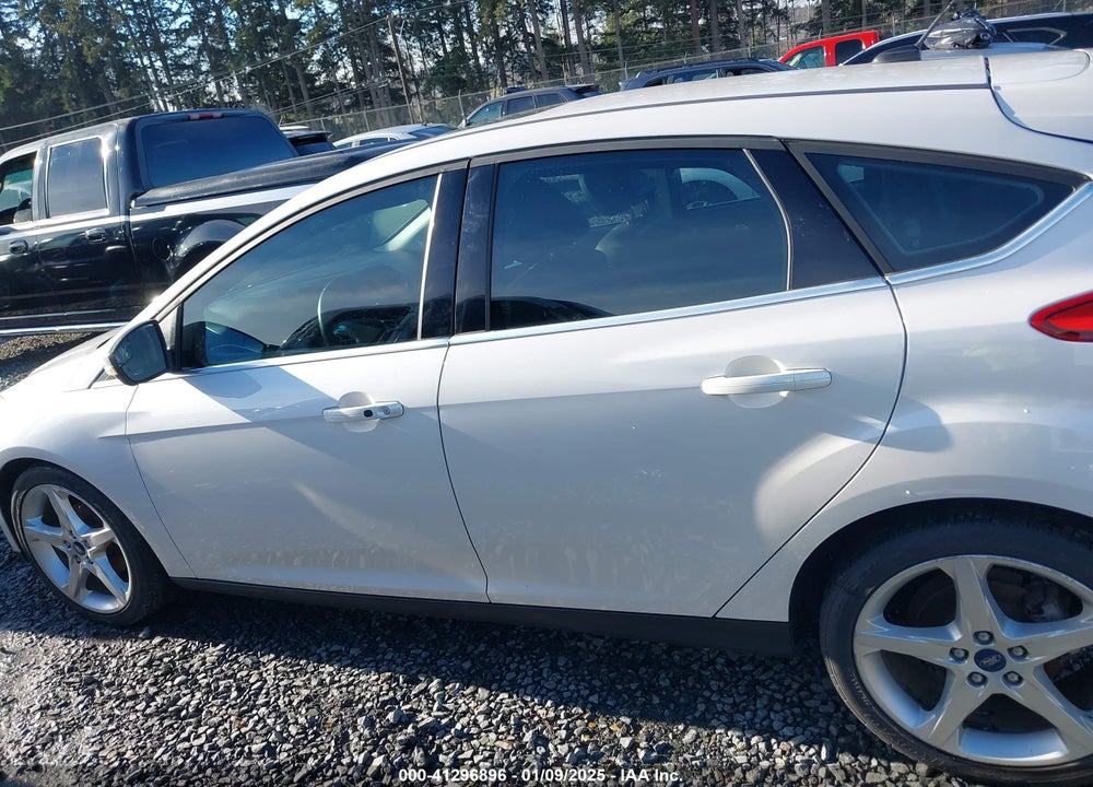 2012 FORD FOCUS TITANIUM VIN: 1FAHP3N28CL468772