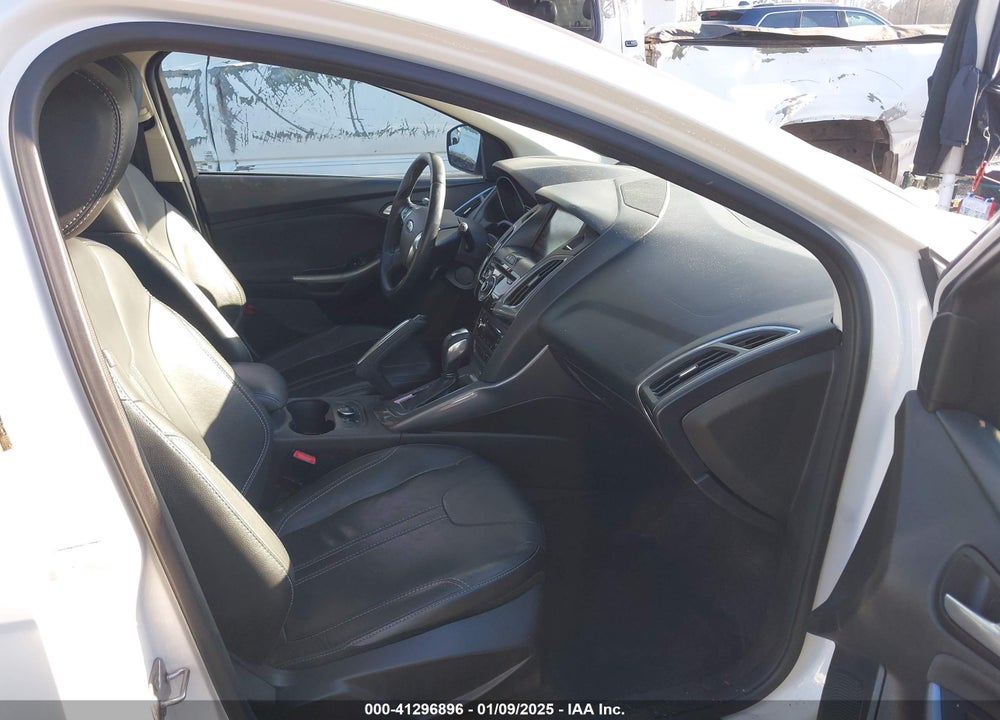 2012 FORD FOCUS TITANIUM VIN: 1FAHP3N28CL468772