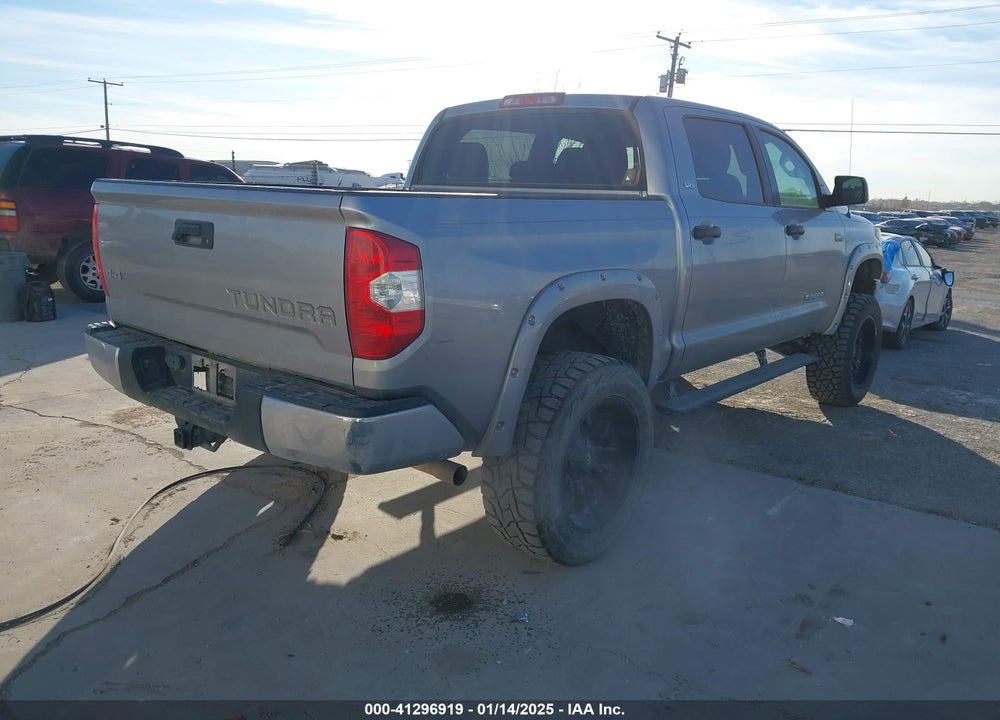 2019 TOYOTA TUNDRA SR5 5.7L V8 VIN: 5TFDW5F10KX835054