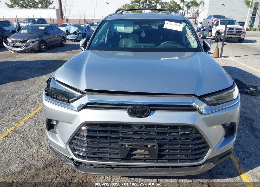 2024 TOYOTA GRAND HIGHLANDER PLATINUM VIN: 5TDAAAB58RS044970