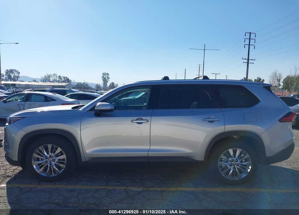 2024 TOYOTA GRAND HIGHLANDER PLATINUM VIN: 5TDAAAB58RS044970