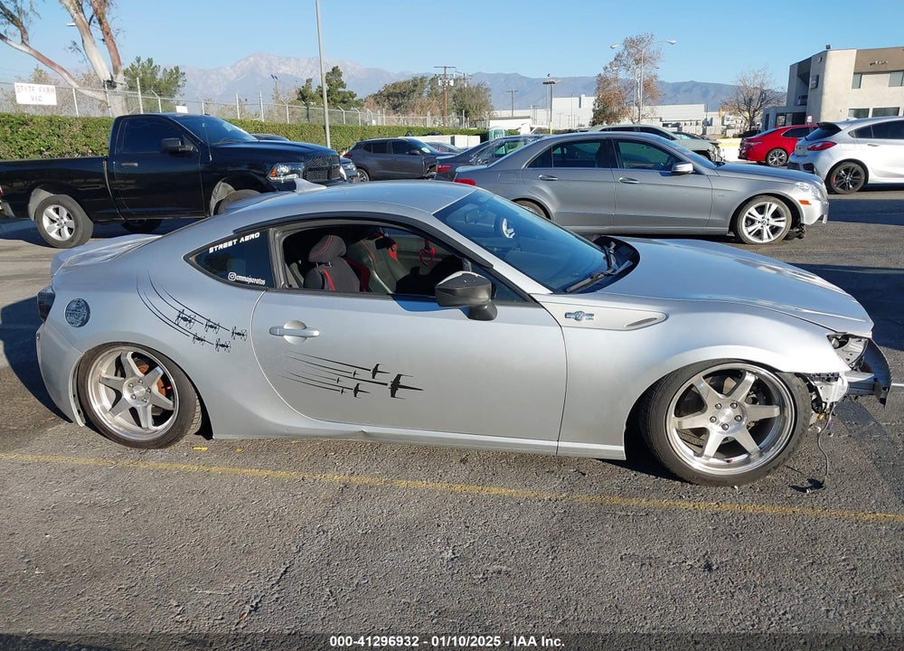 2014 SCION FR-S VIN: JF1ZNAA14E8703783