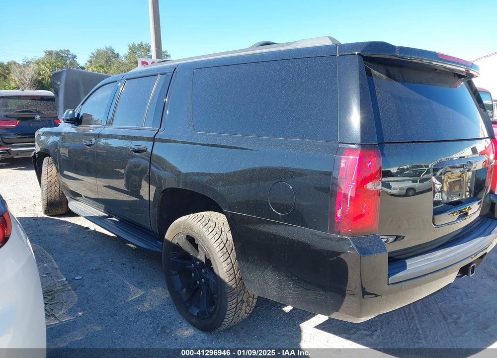 2017 CHEVROLET SUBURBAN LT VIN: 1GNSKHKCXHR300796