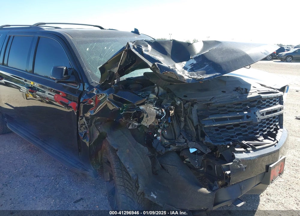 2017 CHEVROLET SUBURBAN LT VIN: 1GNSKHKCXHR300796