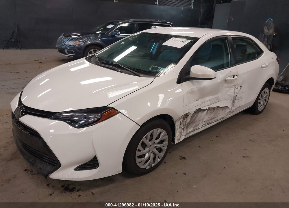 2017 TOYOTA COROLLA LE VIN: 2T1BURHE7HC860643