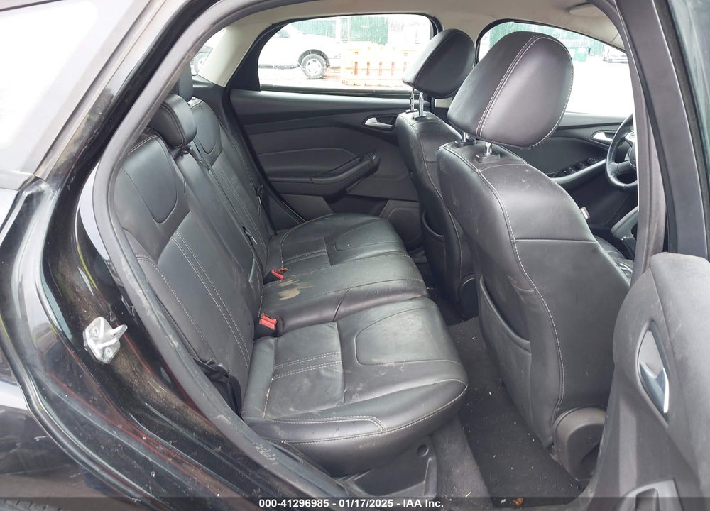 2014 FORD FOCUS SE VIN: 1FADP3K23EL213212