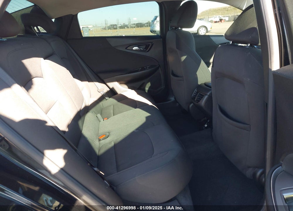 2019 CHEVROLET MALIBU VIN: 1G1ZD5ST6KF157766