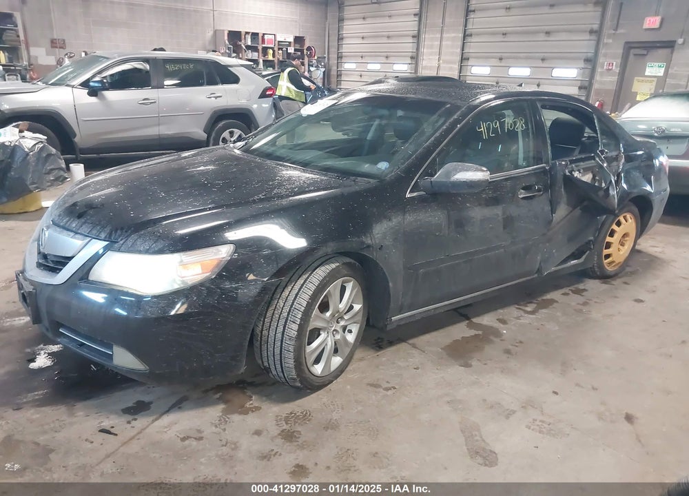 2010 ACURA RL VIN: JH4KB2F69AC000832