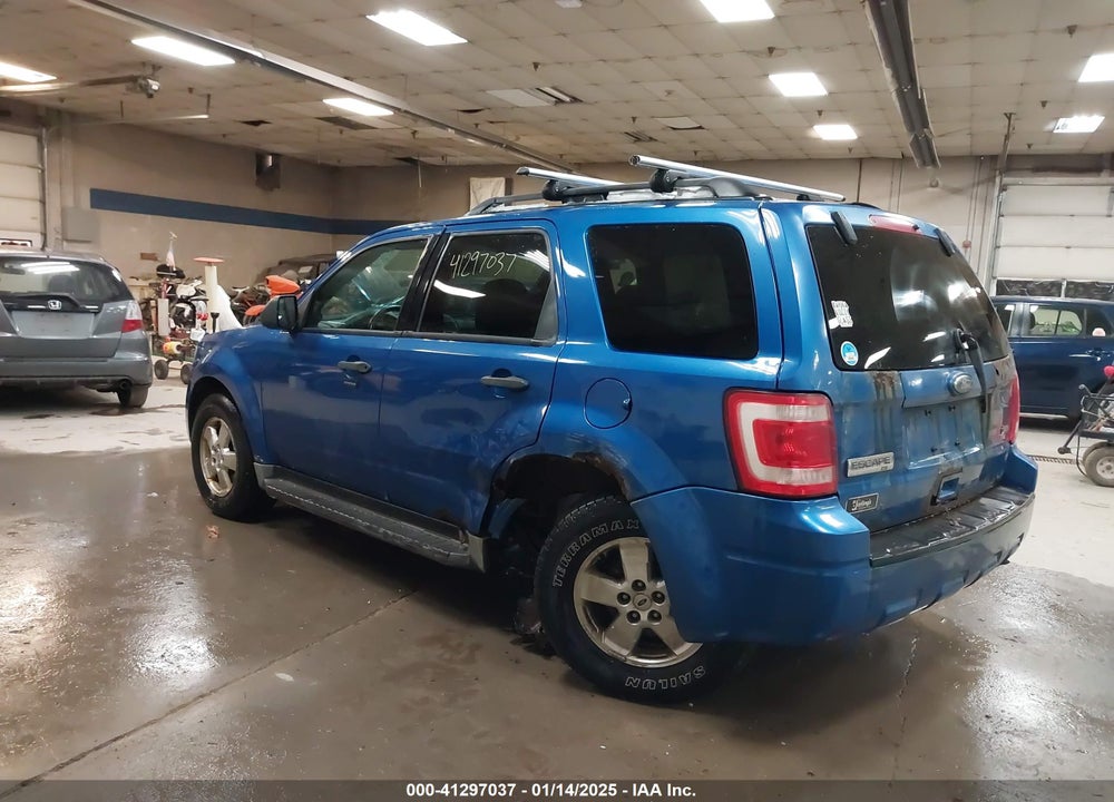 2011 FORD ESCAPE XLT VIN: 1FMCU9DG7BKA02957