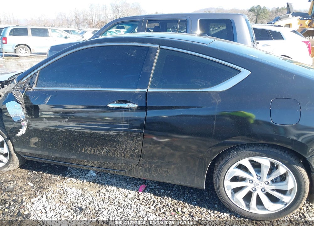 2013 HONDA ACCORD EX-L V-6 VIN: 1HGCT2B81DA010444