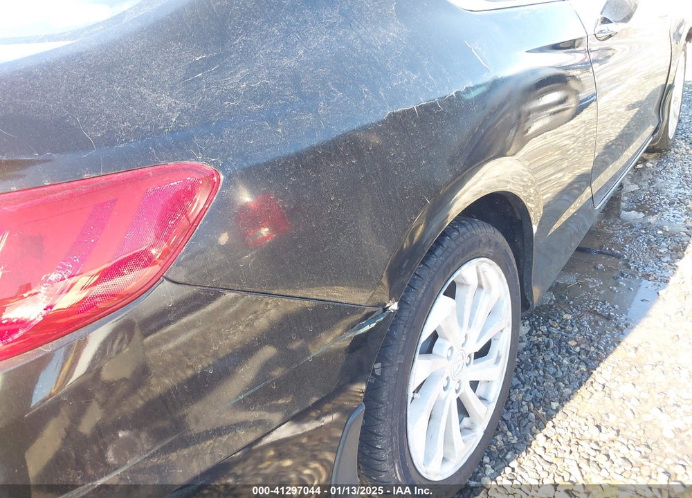 2013 HONDA ACCORD EX-L V-6 VIN: 1HGCT2B81DA010444