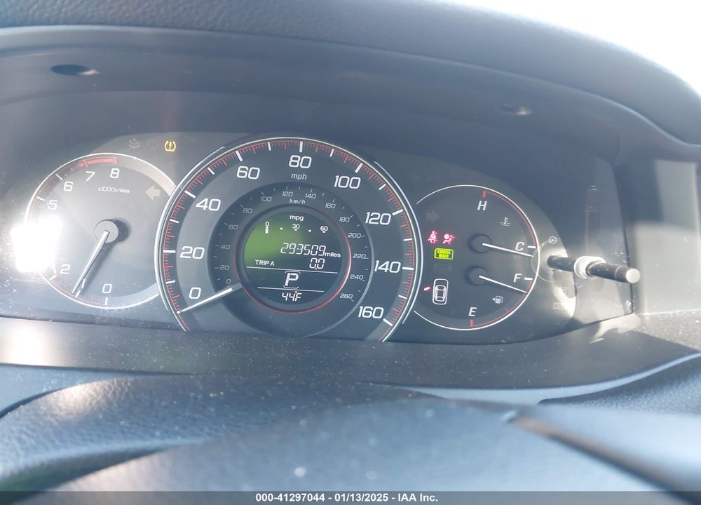 2013 HONDA ACCORD EX-L V-6 VIN: 1HGCT2B81DA010444