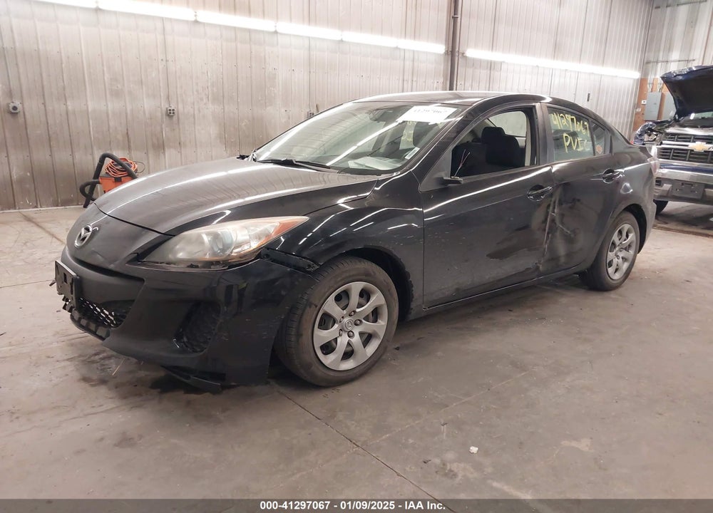 2013 MAZDA 3 I SPORT VIN: JM1BL1U73D1762011