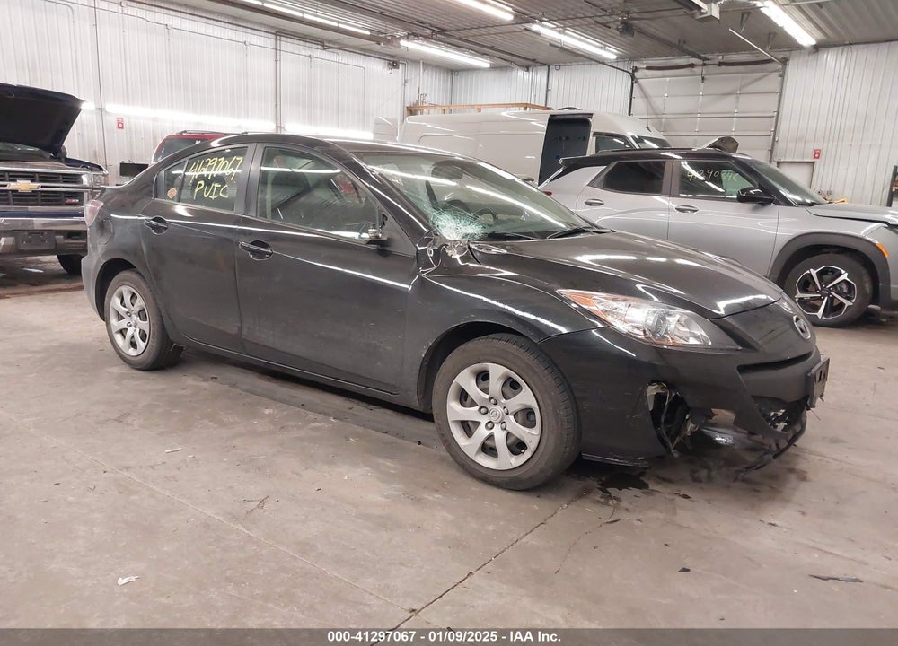 2013 MAZDA 3 I SPORT VIN: JM1BL1U73D1762011