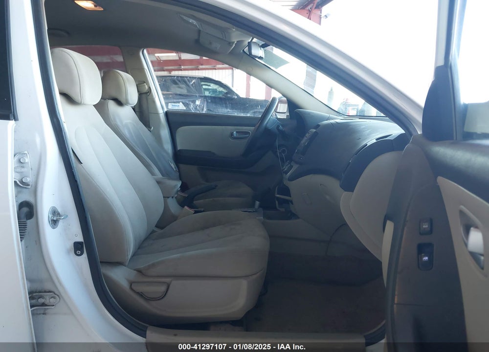 2008 HYUNDAI ELANTRA VIN: KMHDU46D98U304533