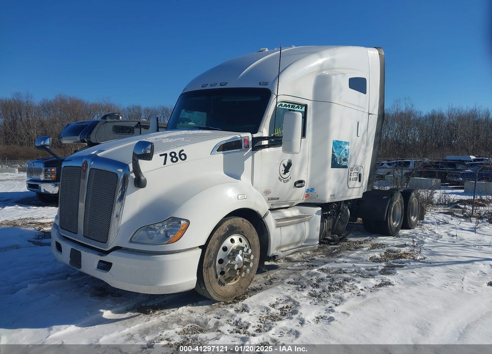2017 KENWORTH T680 VIN: 1XKYD48X4HJ165060