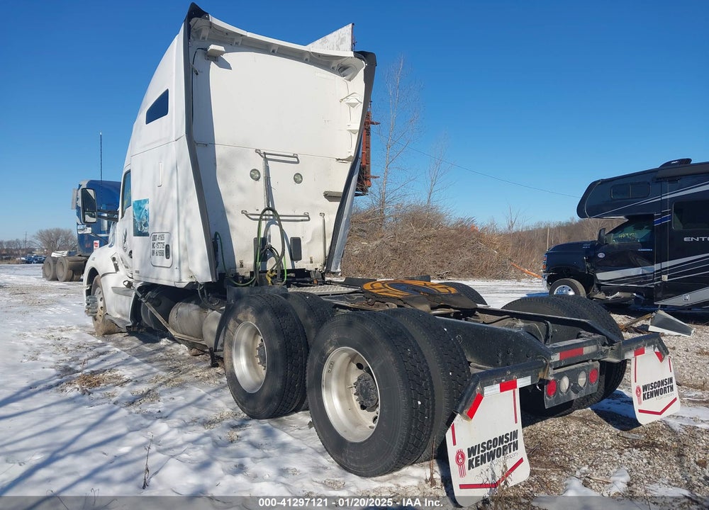 2017 KENWORTH T680 VIN: 1XKYD48X4HJ165060